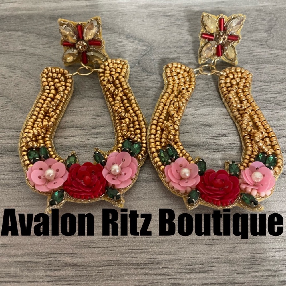🎉❤️NEW Derby Days Multicolor Beaded Gold Horseshoe Earrings
